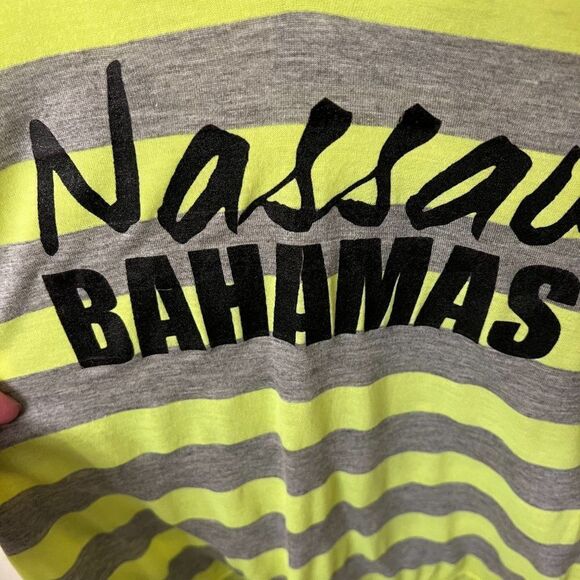 Lagaci Nassau Bahamas Short Sleeve T-Shirt Size Large NWT - Picture 2 of 7